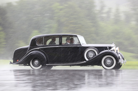 Bild Rolls-Royce Silver Wraith (1950) - auf der nassen Fahrt nach Seelisberg - O-iO 2016