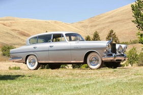 Rolls-Royce Silver Wraith LWB Special Saloon Vignale (1954) - an der Bonhams Quail Lodge Auktion vom 14./15. August 2014 als Lot 239