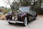Bild: Rolls-Royce Silver Wraith Long Wheelbase Limousine (1952) - als Lot 149 an der Bonhams Scottsdale Versteigerung 2026