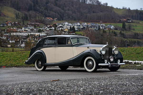 Bild: Rolls-Royce Silver Wraith Saloon (1949) - Lot 132 an der Versteigerung der Oldtimer Galerie Toffen am 23. März 2024