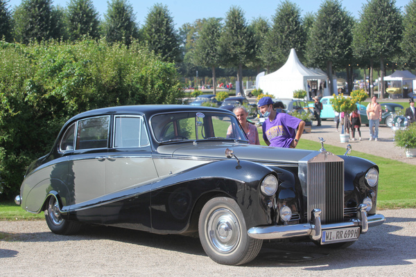 Rolls-Royce mit schicker Karosserie - Classic-Gala Schwetzingen 2021