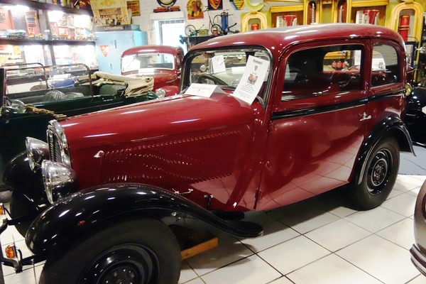 Rosengart LR 145 (1934) im Rosengart-Museum in Bedburg-Rath