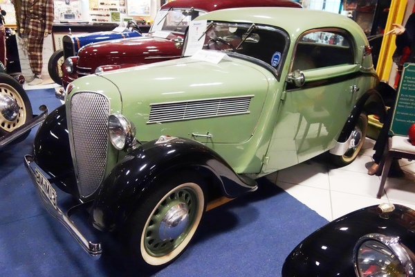 Bild Rosengart LR 4 N2 Coupé (1937) im Rosengart-Museum in Bedburg-Rath