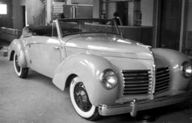 Rosengart Supertraction (1939) - am Autosalon von Paris Rosengart Supertraction (1939) - am Autosalon von Paris