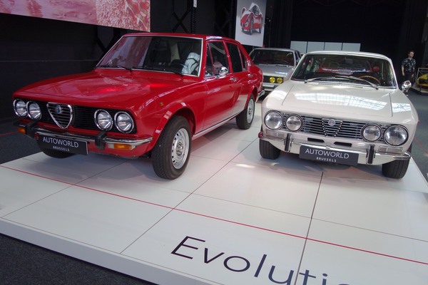Rot und Weiß – Alfa Romeo Storico in der Autoworld Brüssel 2022