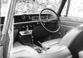 Rover 2000 (1963) - Interieur mit Bandtacho