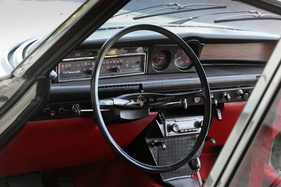 Rover 3500 V8 (1970) - dünnwandiges Lenkrad mit eleganter Speiche