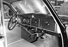 Rover 90 (1954) - mit eleganter Nussbaumholz-Verkleidung des Armaturenbrettes - Genfer Automobilsalon 1954