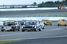Rover Mini Cooper (1992) bei der Historic Trophy Nürburgring 2016 - Kampf der Zwerge