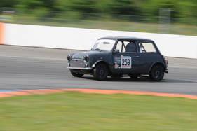 Rover Mini Cooper SPI (1994) am Preis der Stadt Stuttgart 2018 - Kampf der Zwerge