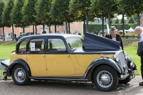 Rover P2 Six Saloon (1939) - im schönen Zweifarbenkleid - 18. ASC-Classic-Gala Schwetzingen 2022
