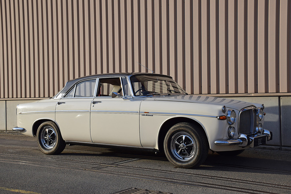 Image: Rover P5B 3.5-Litre V8 Coupé (1972) - offered as lot 159 at the spring auction of the Oldtimer Galerie Toffen on March 25, 2023