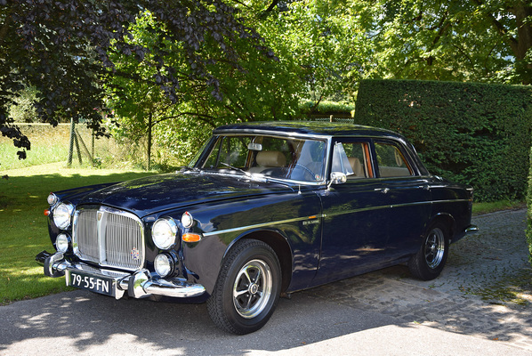 Image: Rover P5B 3,5-Litre V8 Saloon (1968) - offered at the auction of the Oldtimer Gallery in Toffen on November 29, 2014
