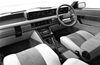 Rover SD1 Vitesse (1982) - Armaturenbrett in der originalen Form mit Holzeinsätzen