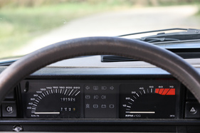 Rover SD1 Vitesse (1985) - stylische Hauptinstrumente