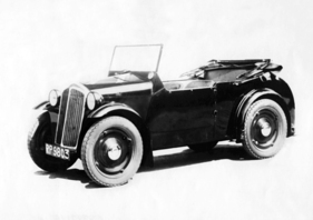 Rover Scarab (1931) – Vorserienfahrzeug, schon mit Scheibenrädern, aber noch ohne Türgriffe