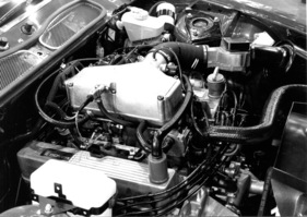 Rover Vitesse - V8 mit über 190 PS, auch in der Schweiz erhältlich - am Genfer Automobilsalon 1984
