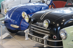 Rovin D4 (1951) - neben dem Vorgänger D2 von 1947 - Microcars-Sonderschau Pantheon 2022/2023