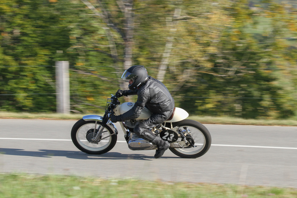 Royal Enfield Bullet von 1942 - Memorial Bergrennen Opfertshofen "Rendezvous am Kleinen Klausen" 2021