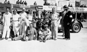 Rudolf Caracciola, Georg Kimpel, Otto Spandel, August Momberger, Graf Arco-Zinneberg, Adolf Rosenberger, Willy Rosenstein und Alfred Neubauer - Grosser Preis der Nationen auf dem Nürburgring (1929)