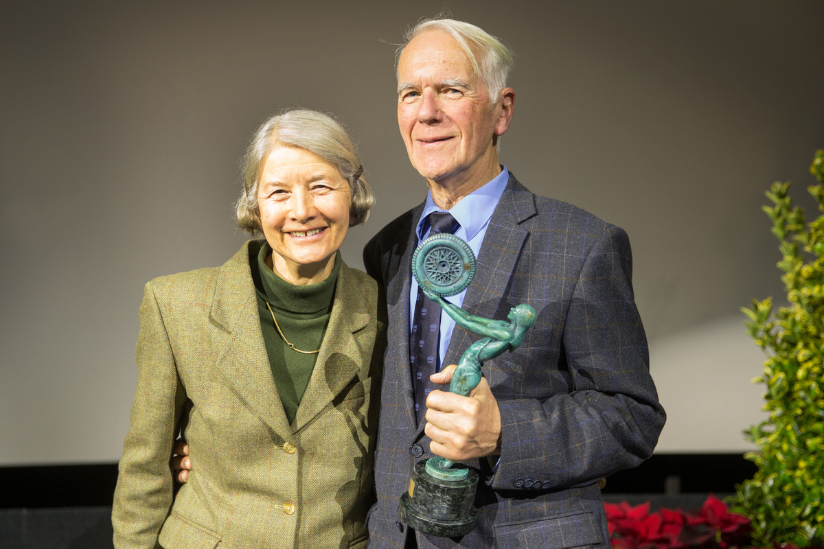 Ruedi Wenger mit seiner Frau Chantal, Gewinner des Swiss Classic Lifetime Award 2025, der höchsten Auszeichnung dieser Veranstaltung – Swiss Classic Awards 2025, Luzern