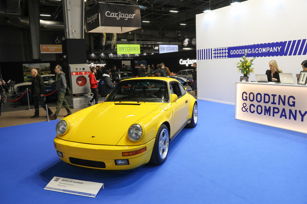 Ruf CTR "Yellowbird" (1989) – auf dem Stand von Gooding & Co – Rétromobile Paris 2025