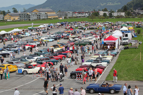 Rund 1400 Autos oder ein paar mehr haben Platz auf dem Gelände - British Car Meeting Mollis 2017 Rund 1400 Autos oder ein paar mehr haben Platz auf dem Gelände - British Car Meeting Mollis 2017