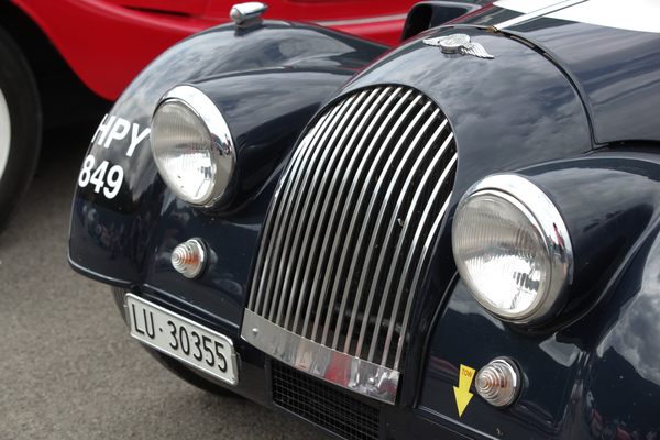 Rundkühler - ab etwa Mitte der Fünfzigerjahren war der Kühlergrill rund und aerodynamischer geformt - British Car Meeting Mollis 2017