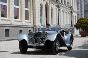 SS 100 2 1/2 Litre (1937) - am Concours d'Excellence 2015 in Luzern - Sieger in der Kategorie "Offene Wagen"
