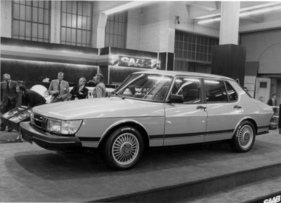 Saab 900 Sedan (1980) - mit grossem Kofferraum - Genfer Autosalon 1980