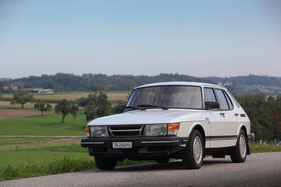 Saab 900 Turbo 16 (1984) - typical Saab face (1984)