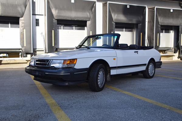 Saab 900 Turbo 16 Cabriolet (1987) - als Lot 12 an der Versteigerung der Oldtimer Galerie Toffen am 20. Oktoberl 2018