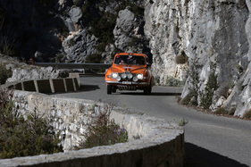 Saab 96 V4 an der Rallye Monte Carlo Historique 2015