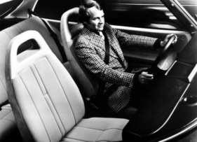 Saab 99 GL (1976) – Innenraum mit Fokus auf hohe passive Sicherheit und beheiztem Fahrersitz