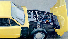 Saab Sonett II (1970) - die ganze Front konnte aufgeklappt werden