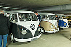 Samba-Busse zu Party-Preisen - verdächtig „billige“ VW-Bus-T1-Veteranen zu Kursen unter 50'000 Euro – weil sie aus Brasilien stammen, was die Begehrlichkeit dämpft. (Bremen Classic Motorshow 2018)