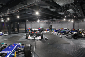 Sauber Formel-1-Wagen im Polygon - Erlebniswelt Autobau Romanshorn Sauber Formel-1-Wagen im Polygon - Erlebniswelt Autobau Romanshorn