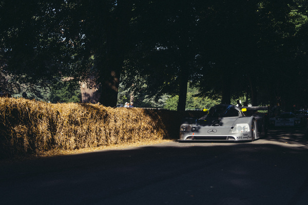 Sauber-Mercedes C9 auf dem Weg zum Start - Goodwood Festival of Speed 2025