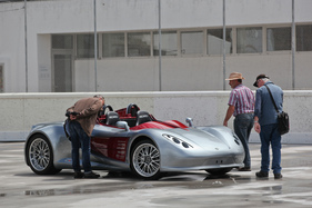 Sbarro-Isdera Esprea Turbo S20e (2007) - weckte einiges Interesse - an der Dolder-Versteigerung der Oldtimer Galerie am 11. Juni 2016