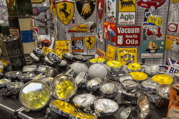 Scheinwerfer in allen Grössen - Retro Classics Bavaria 2022