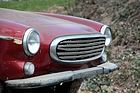 Scheunenfund Volvo P1800 S (1968) - Kampfspuren auf dem Kühlergrill