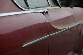 Scheunenfund Volvo P1800 S (1968) - die Flanken sind auch heute noch eine Augenweide