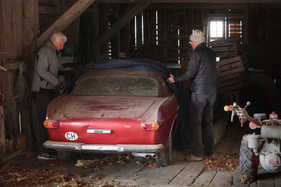 Scheunenfund Volvo P1800 S (1968) - langsam zeigt sich das Sportcoupé in seiner ganzen Gestalt