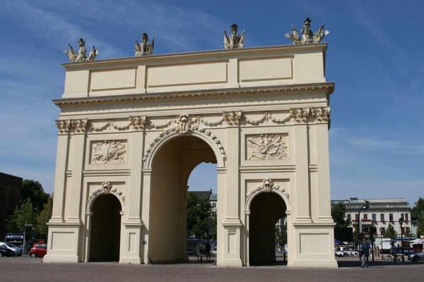 Bild: Schöne Kulisse - Brandenburger Tor - ADAC Deutschland Klassik 2014
