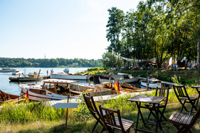 Schöne Schiffe am Ufer - 24 Tours du Pont 2016 Schöne Schiffe am Ufer - 24 Tours du Pont 2016