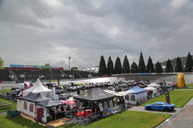 Schönes Ambiente auf der offenen Rennbahn - Dolder Classics Mai 2017 Schönes Ambiente auf der offenen Rennbahn - Dolder Classics Mai 2017