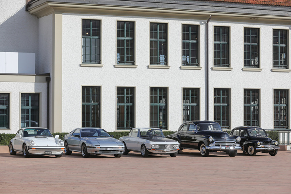 Image: Even back then, not everything was colorful - Classic cars from five nations - Big oldtimer/youngtimer end-of-season brunch Emil Frey/Zwischengas October 1, 2023