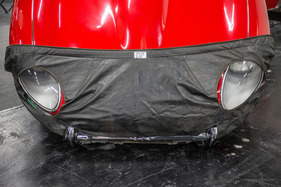 Schutz für den E-Type, schon für EUR 50 - Retro Classics Cologne Köln 2017