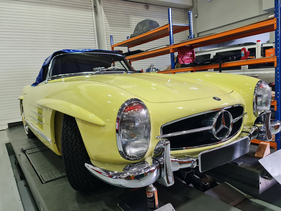 Schwarz auf weiss: Der letzte Kaufvertrag zum gelben Roadster weist die Firma Kienle nicht als Vermittler, sondern eindeutig als Verkäufer aus