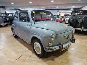 Seat 600 D (1966) – angeboten an der Catawiki-Online-Versteigerung bis 6. März 2023 (1966)